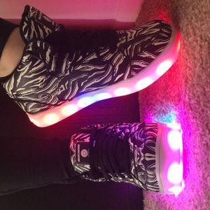 SKECHERS limited edition⚡️